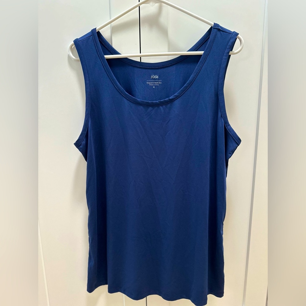 Zuda, women’s, super lightweight, fabric tank. Size M